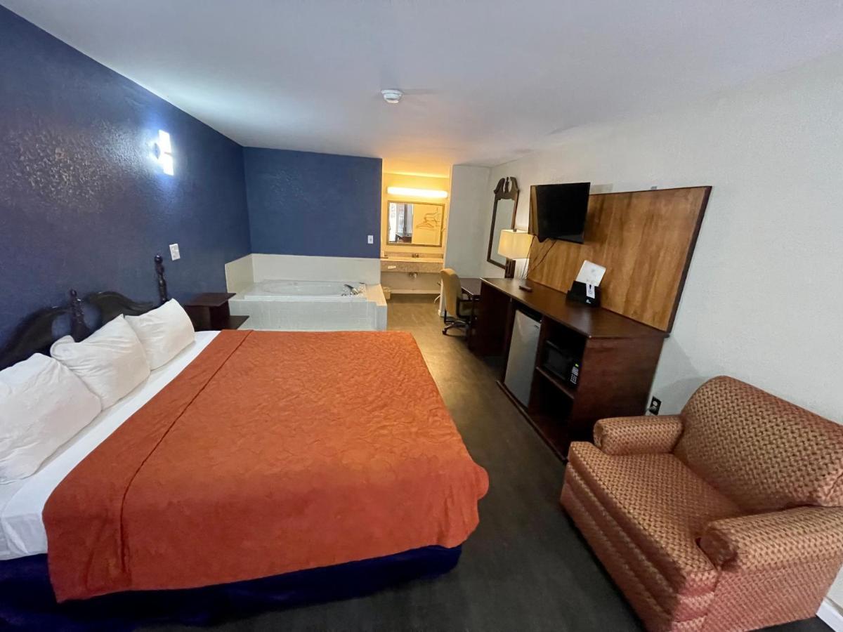 Key West Inn - Roanoke Εξωτερικό φωτογραφία
