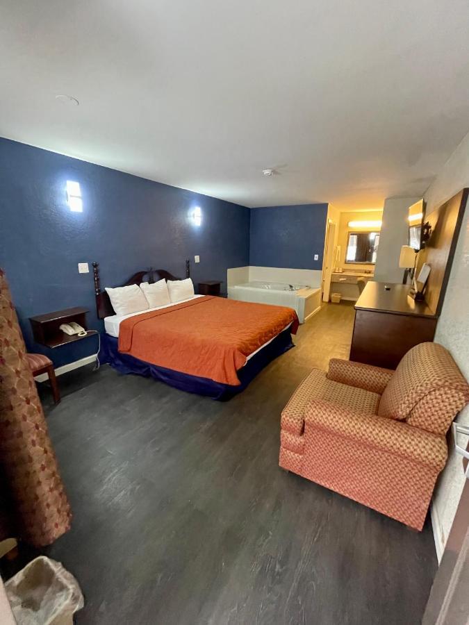 Key West Inn - Roanoke Εξωτερικό φωτογραφία
